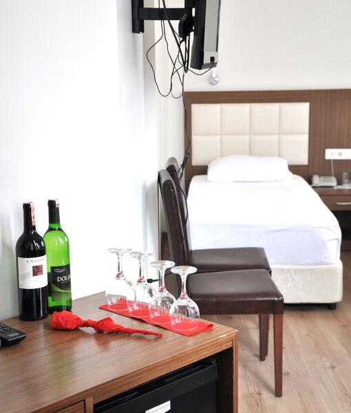 Hivas Hotel