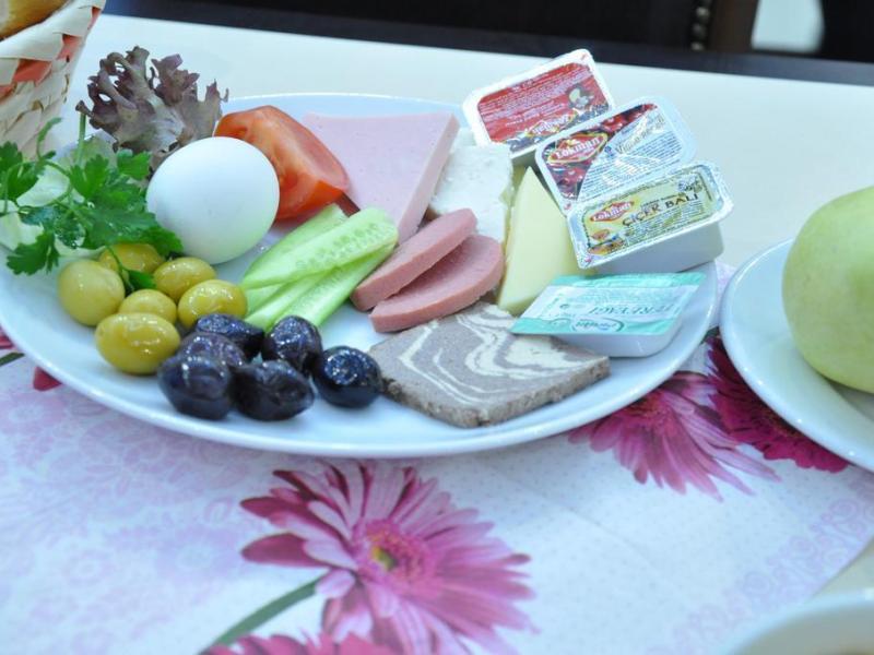 Hivas Hotel