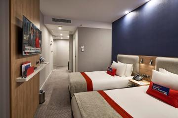 Отель Holiday Inn Express Istanbul - Atakoy Metro Турция, Бахчелиэвлер, фото 20