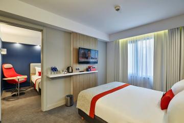 Отель Holiday Inn Express Istanbul - Atakoy Metro Турция, Бахчелиэвлер, фото 2