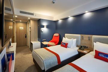 Отель Holiday Inn Express Istanbul - Atakoy Metro Турция, Бахчелиэвлер, фото 8
