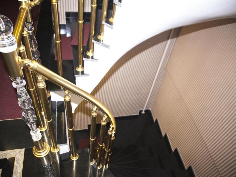 Golden Pen Hotel