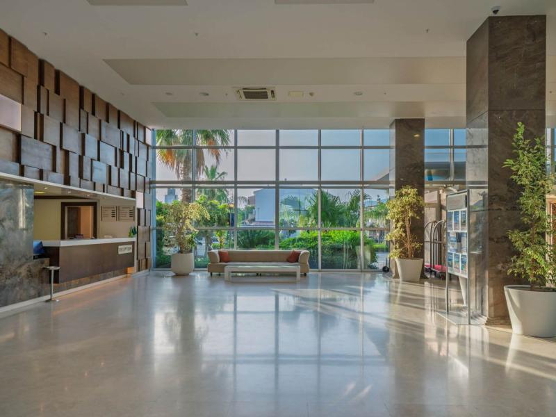 Palm Wings Beach Resort & Spa Kusadasi