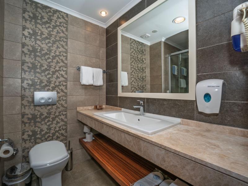 Palm Wings Beach Resort & Spa Kusadasi