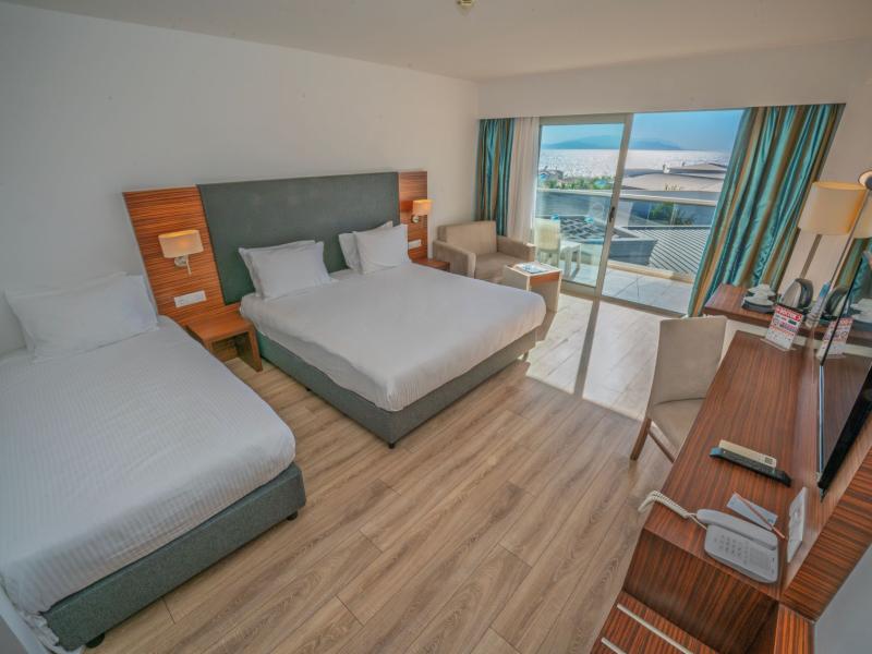 Palm Wings Beach Resort & Spa Kusadasi