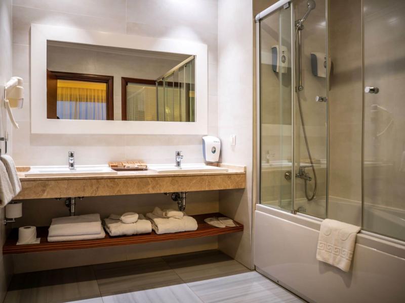 Palm Wings Beach Resort & Spa Kusadasi