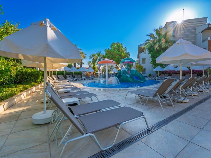 Palm Wings Beach Resort & Spa Kusadasi