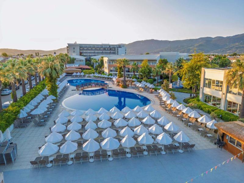 Palm Wings Beach Resort & Spa Kusadasi