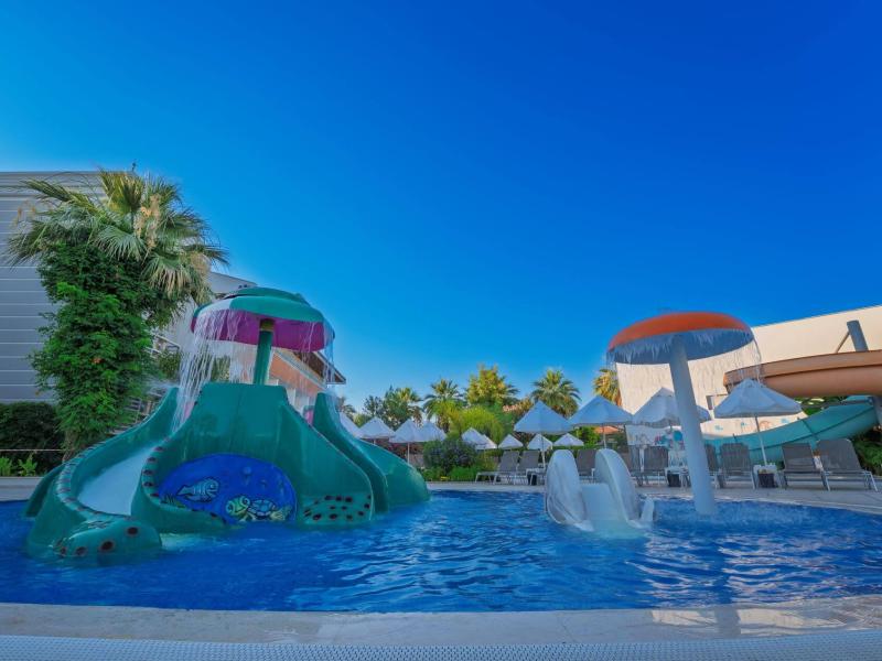 Palm Wings Beach Resort & Spa Kusadasi