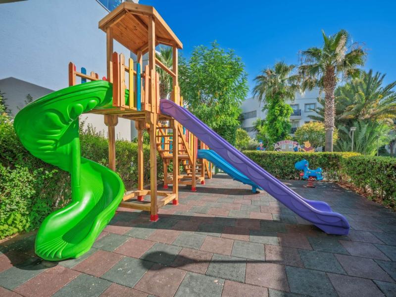 Palm Wings Beach Resort & Spa Kusadasi