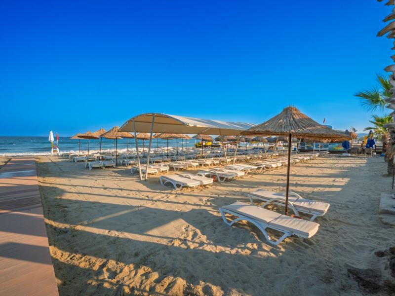 Palm Wings Beach Resort & Spa Kusadasi