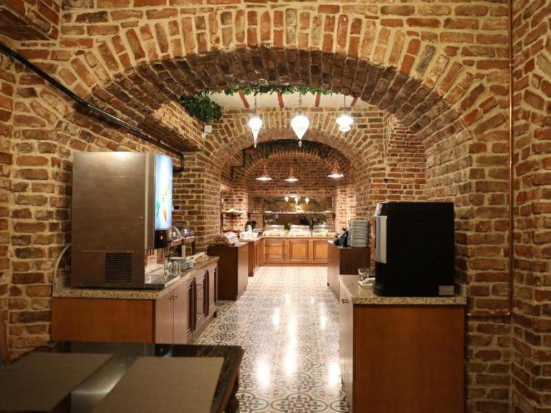 Meserret Palace Hotel
