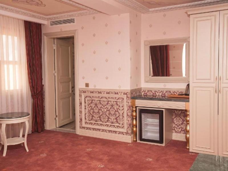 Meserret Palace Hotel