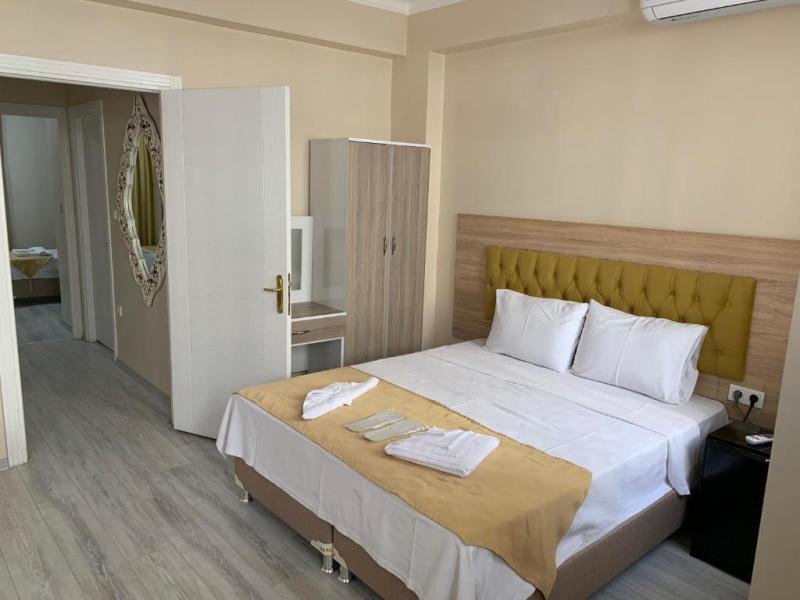 The Queen Hotel