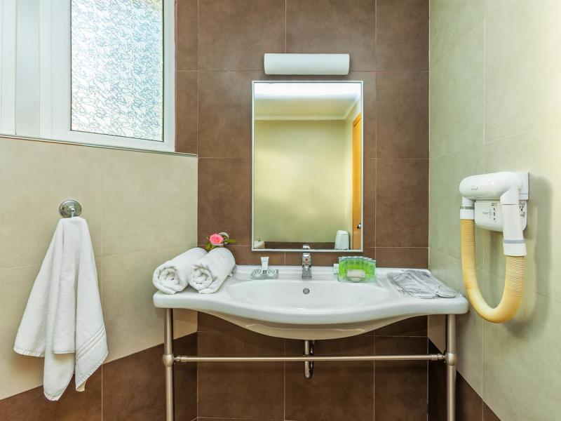 Egnatia Hotel