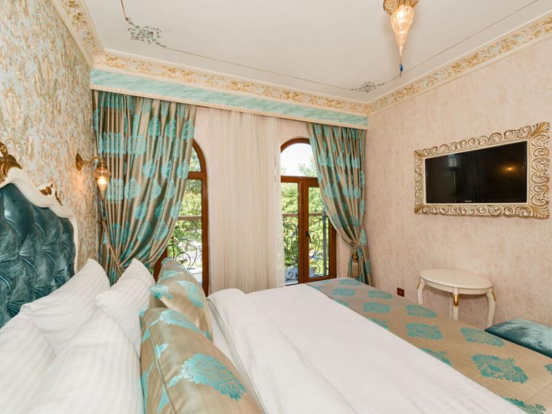 Hotel 1453