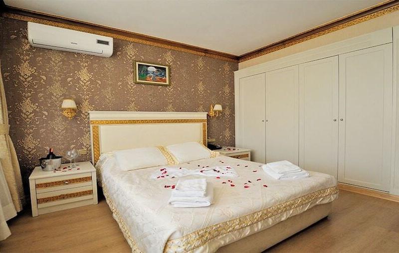 Pelikan Hotel