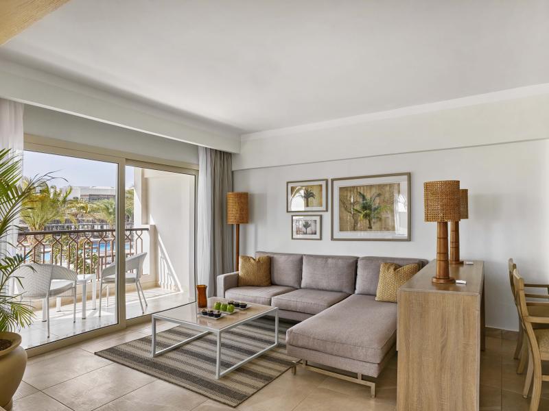 Jaz Costa Mares (16+)