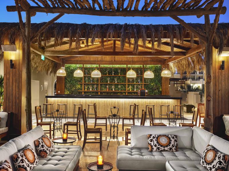 Jaz Costa Mares (16+)