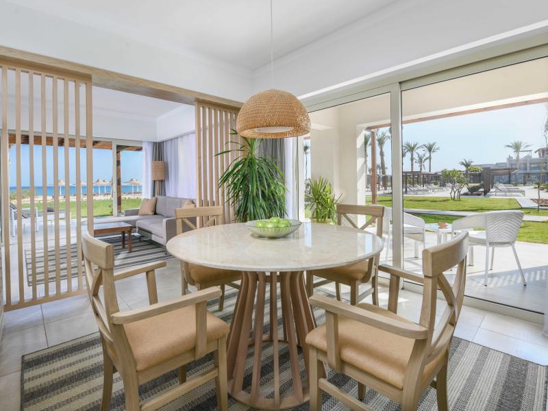 Jaz Costa Mares (16+)