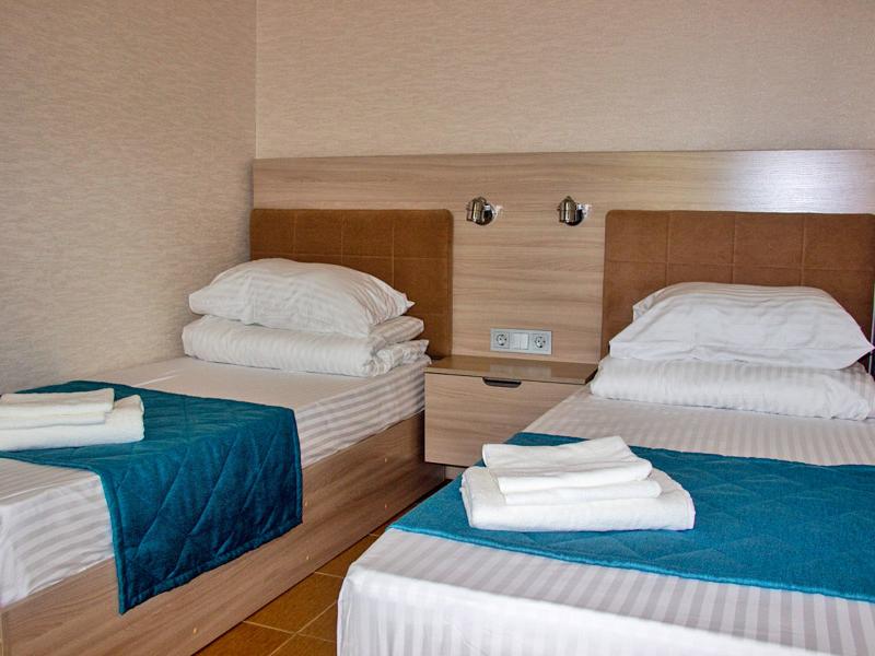 Азовский (Песочное)