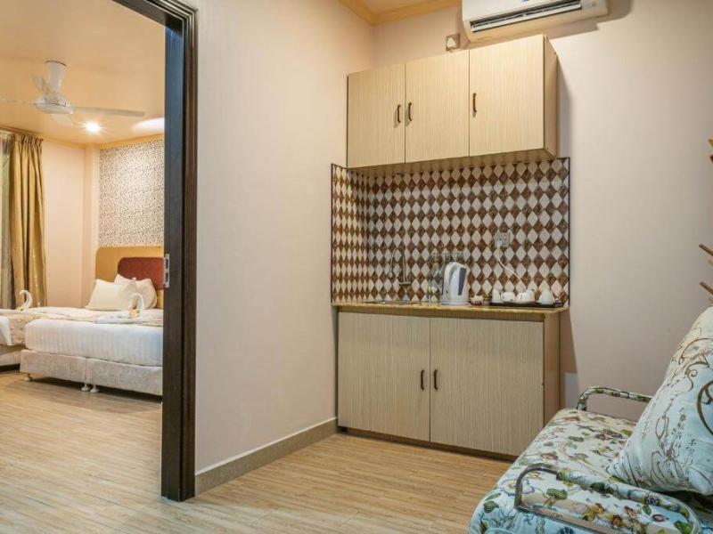 Sunrise Beach Maafushi