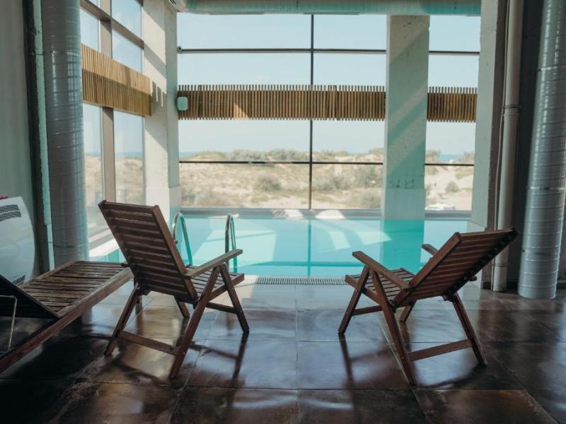 Песок и Море