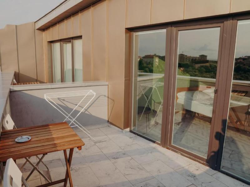 Песок и Море