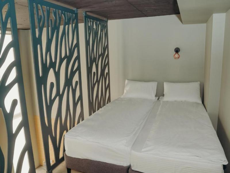 Песок и Море