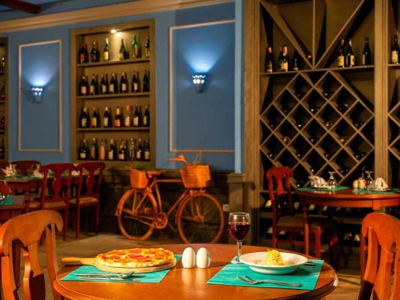 The Grand Palace Hotel