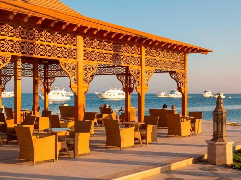 The Grand Palace Hotel