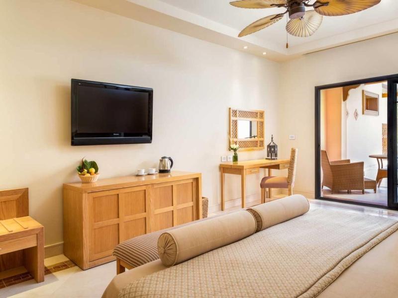 The Grand Palace Hotel