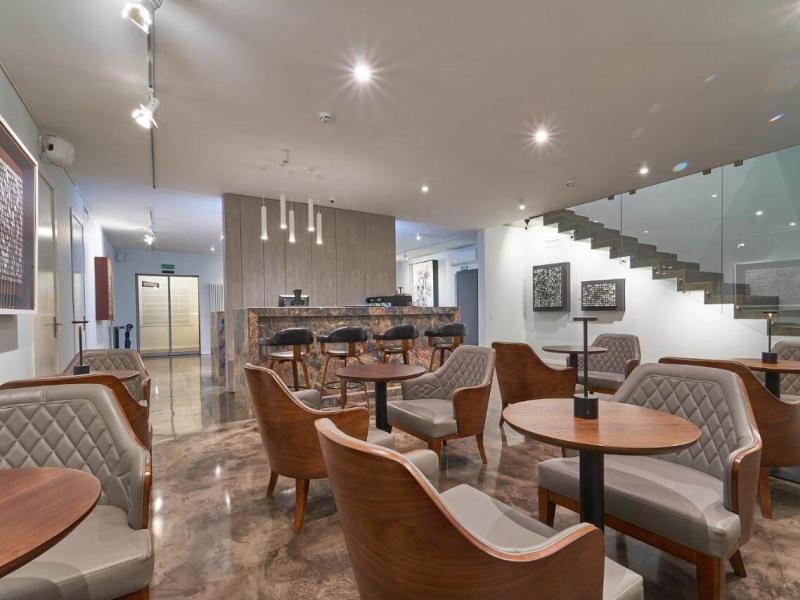 Artbox Hotel