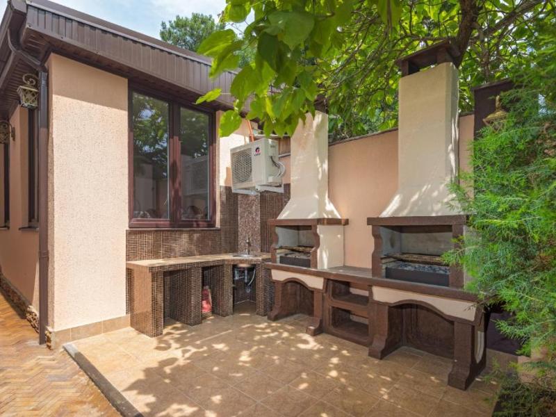 Кипарис (Дивноморское)