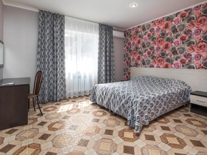 Кипарис (Дивноморское)