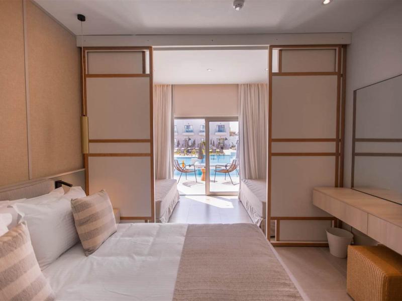 Atlantica Aqua Blue Hotel