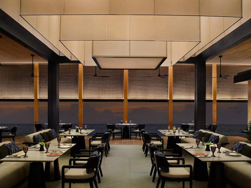 The Ritz-Carlton Maldives, Fari Islands