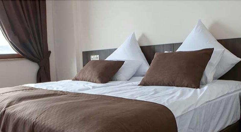 Sevan Up Inn