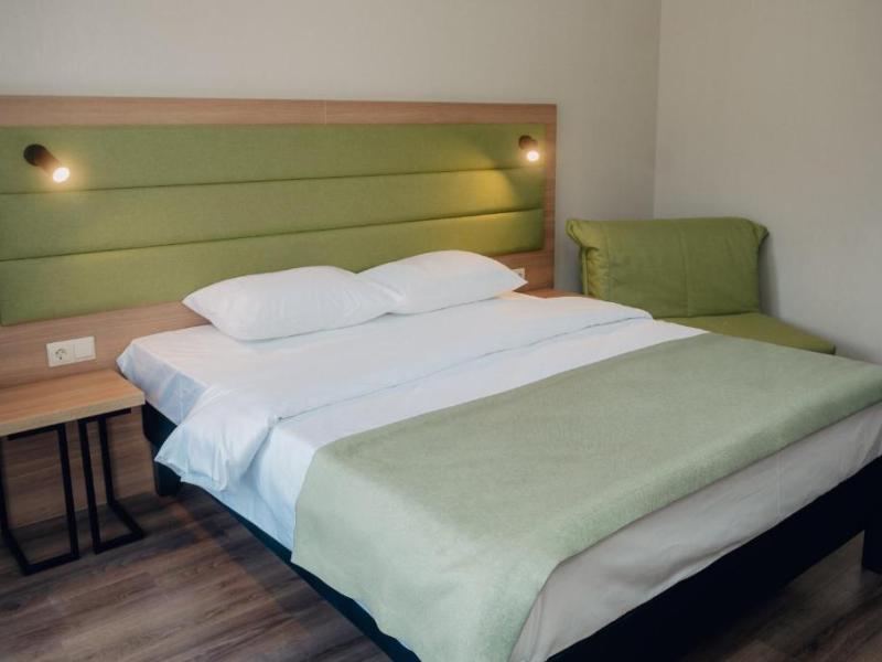 Абрикос Гарден