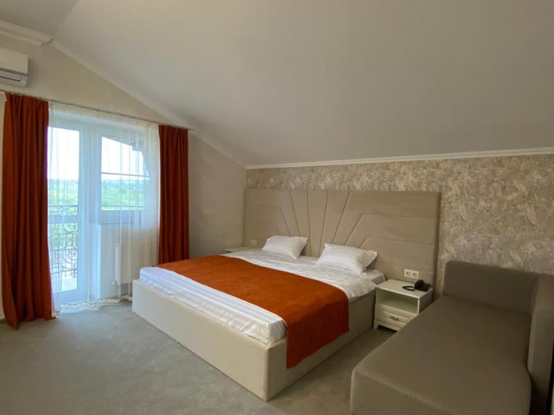 Rinn Rise Resort Hotel