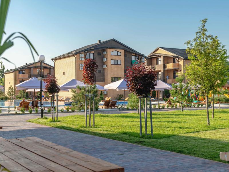 Rinn Rise Resort Hotel