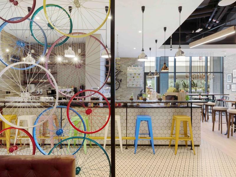 Adagio Premium The Palm