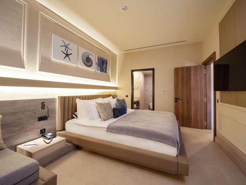 Liu Resorts