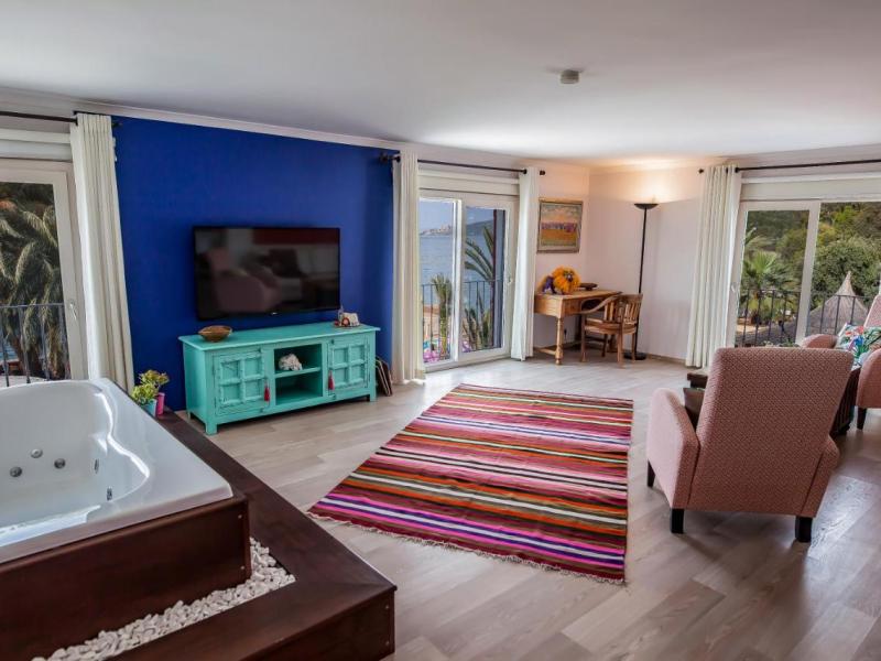 Toka Bodrum Hotel & Beach Club