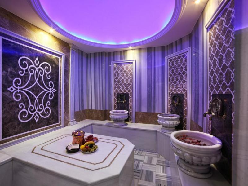 Pell Palace Hotel & Spa