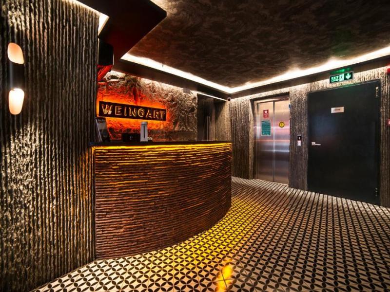Weingart Hotel