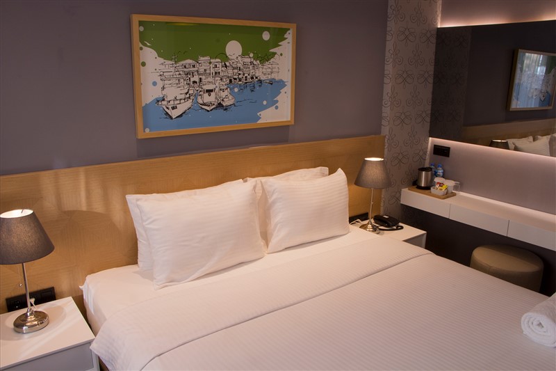 Four-G Hotel