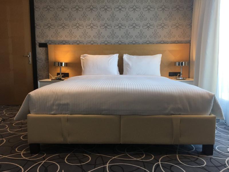 Four-G Hotel