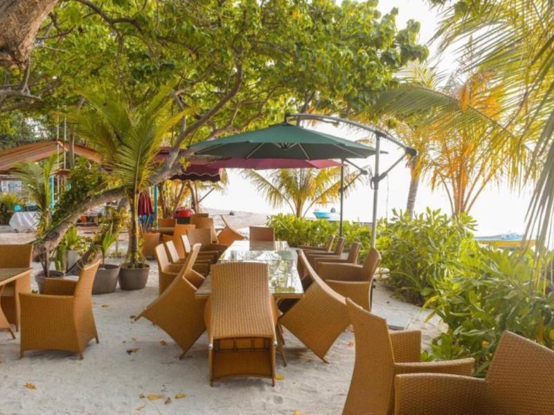 Marina Bay Retreat & Spa