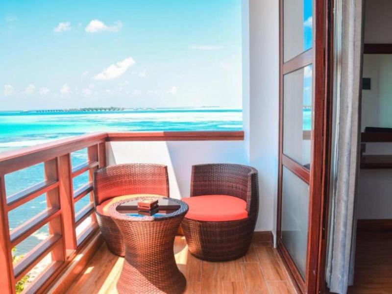 Marina Bay Retreat & Spa